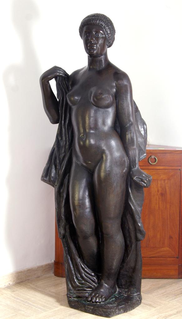 Baigneuse a la draperie